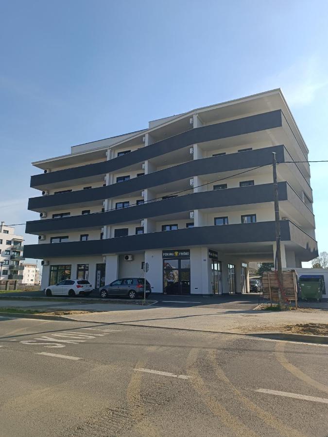 Apartman Leo Apartment Velika Gorica Exterior foto